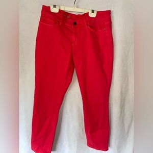 Ladies size 6 Ann Taylor red cropped jeans
